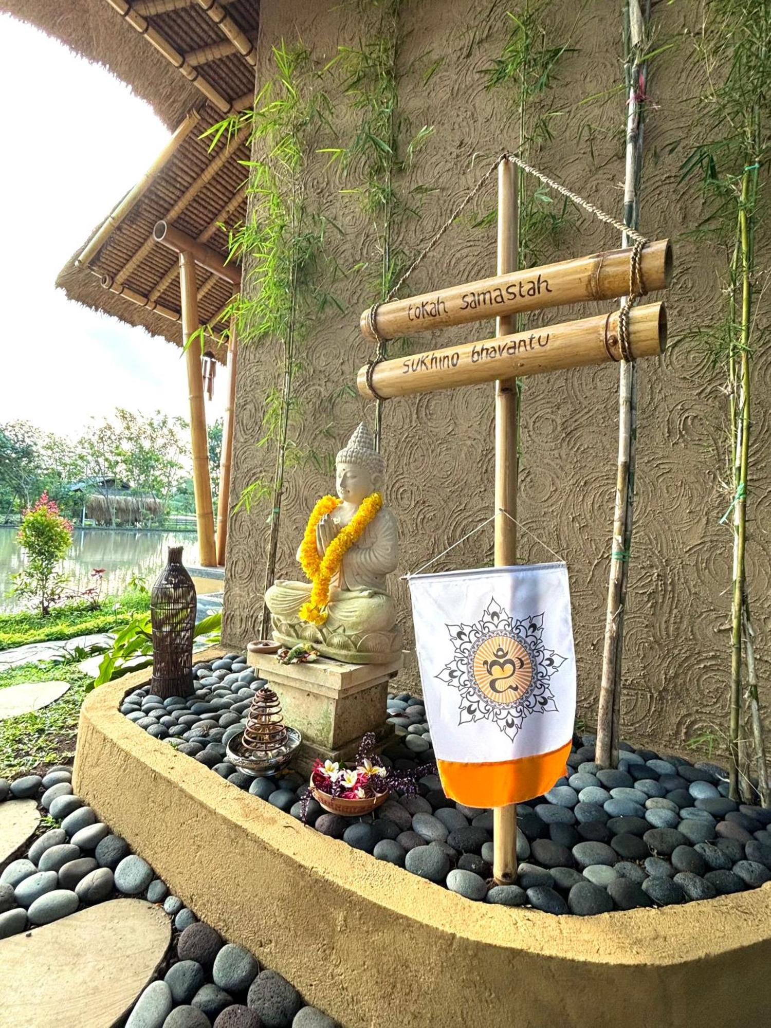 लॉज Rumah Kita